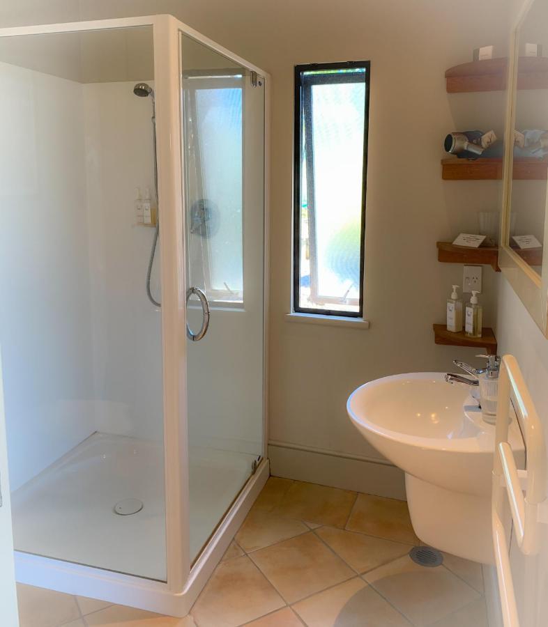 Tasman Windhover Suites מראה חיצוני תמונה